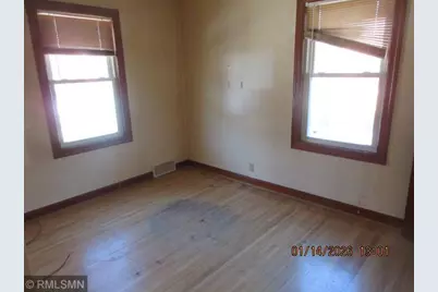 618 7th Street SW, Willmar, MN 56201 - Photo 12