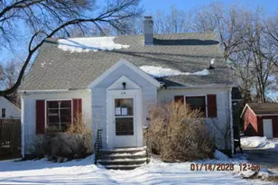 618 7th St SW, Willmar, MN 56201 - Photo 1