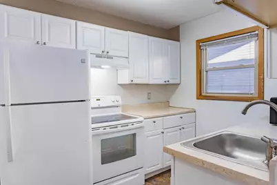 110271 Village Road, Chaska, MN 55318 - Photo 8