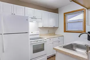 110271 Village Rd, Chaska, MN 55318 - Photo 8