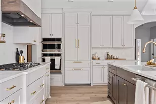 3916 Mcmenemy St, Vadnais Heights, MN 55127 - Photo 10