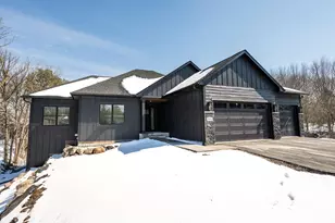 3916 Mcmenemy St, Vadnais Heights, MN 55127 - Photo 2