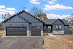 3916 Mcmenemy St, Vadnais Heights, MN 55127 - Photo 2