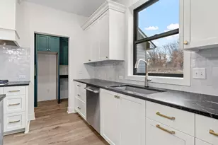 3916 Mcmenemy St, Vadnais Heights, MN 55127 - Photo 12