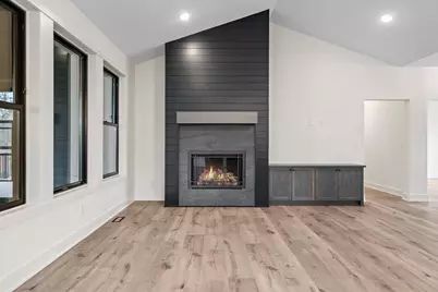 3916 McMenemy Street, Vadnais Heights, MN 55127 - Photo 10