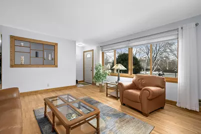 10042 Irwin Circle, Bloomington, MN 55437 - Photo 6