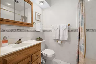 10042 Irwin Cir, Bloomington, MN 55437 - Photo 20