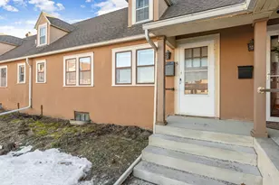 301 W Oakland Ave, Austin, MN 55912 - Photo 4