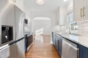 301 W Oakland Ave, Austin, MN 55912 - Photo 6