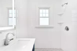 301 W Oakland Ave, Austin, MN 55912 - Photo 14