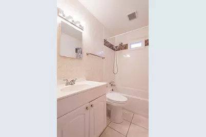 8556 Rich Avenue S, Bloomington, MN 55437 - Photo 8