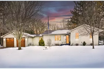 303 24th Street NW, Austin, MN 55912 - Photo 2