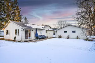 303 24th St NW, Austin, MN 55912 - Photo 8