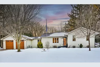 303 24th Street NW, Austin, MN 55912 - Photo 1