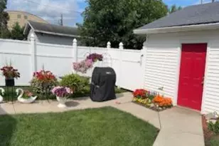 2418 4th Ave E, Hibbing, MN 55746 - Photo 46