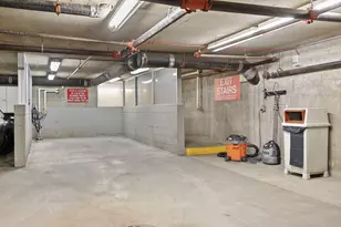 110 Bank St SE, Minneapolis, MN 55414 - Photo 58