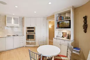 110 Bank St SE, Minneapolis, MN 55414 - Photo 18