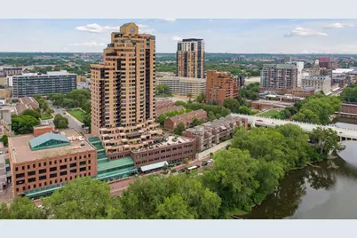 110 Bank Street SE #L2601, Minneapolis, MN 55414 - Photo 36