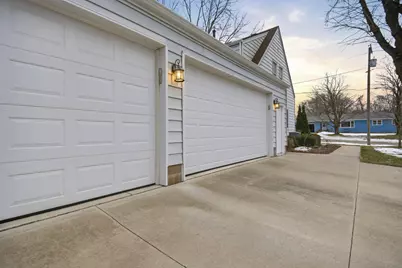 358 18th Street SW, Owatonna, MN 55060 - Photo 32