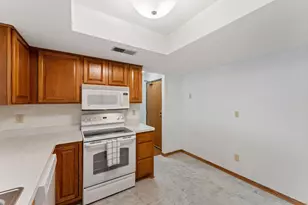 10 Windsor Ct, New Brighton, MN 55112 - Photo 16