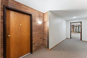 10 Windsor Ct, New Brighton, MN 55112 - Photo 10