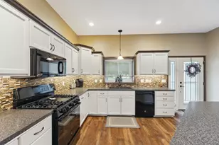 316 Lake Ave N, Silver Lake, MN 55381 - Photo 12