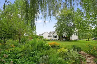 1646 Isabella Parkway, Chaska, MN 55318 - Photo 46