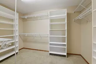 1646 Isabella Pkwy, Chaska, MN 55318 - Photo 22