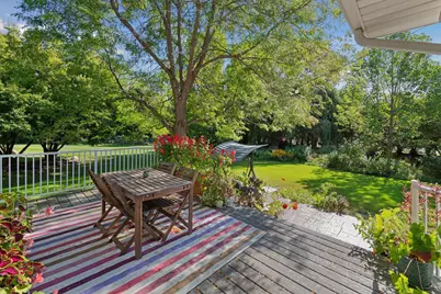 1646 Isabella Parkway, Chaska, MN 55318 - Photo 4