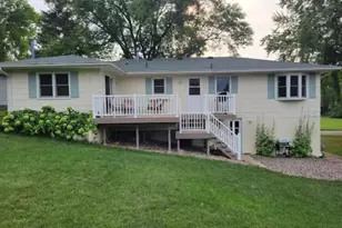 1116 Lakewood Ave, Albert Lea, MN 56007 - Photo 2