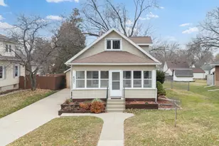 425 7th St NW, Rochester, MN 55901 - Photo 1