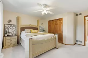 301 Plymouth Rd, Minnetonka, MN 55305 - Photo 58