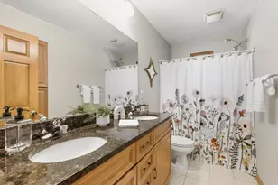 301 Plymouth Rd, Minnetonka, MN 55305 - Photo 46