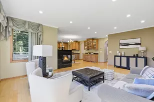 301 Plymouth Rd, Minnetonka, MN 55305 - Photo 6