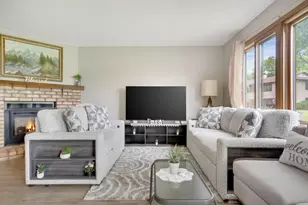 8775 Maplebrook Pkwy N, Brooklyn Park, MN 55445 - Photo 12