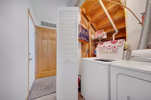 8775 Maplebrook Pkwy N, Brooklyn Park, MN 55445 - Photo 8