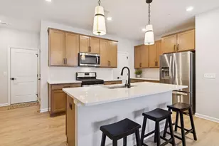 14548 Twin Lakes Cir, Burnsville, MN 55306 - Photo 8