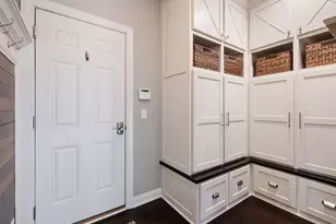 9785 Emerson Ct, Eden Prairie, MN 55347 - Photo 20