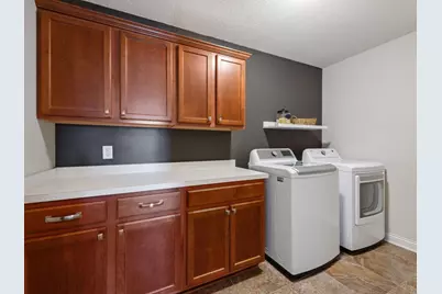 9785 Emerson Court, Eden Prairie, MN 55347 - Photo 40