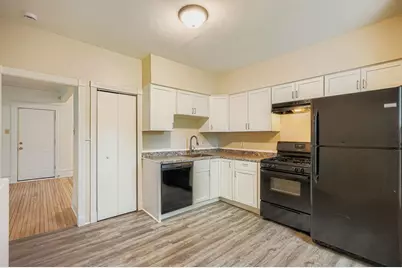 595 Hawthorne Avenue E, Saint Paul, MN 55130 - Photo 6