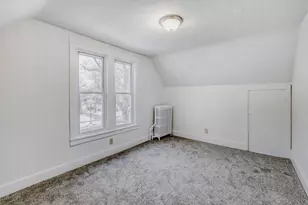 595 Hawthorne Ave E, Saint Paul, MN 55130 - Photo 10