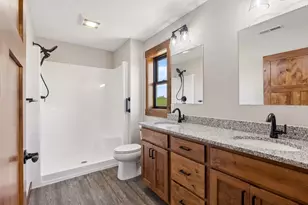 466 Coyote Way, New Richmond, WI 54017 - Photo 26