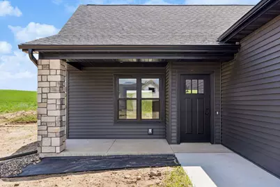 466 Coyote Way, New Richmond, WI 54017 - Photo 2