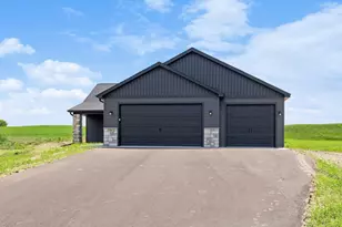 466 Coyote Way, New Richmond, WI 54017 - Photo 32