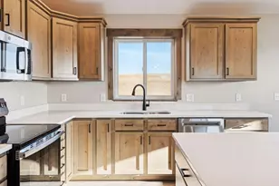 466 Coyote Way, New Richmond, WI 54017 - Photo 6