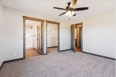 466 Coyote Way, New Richmond, WI 54017 - Photo 22