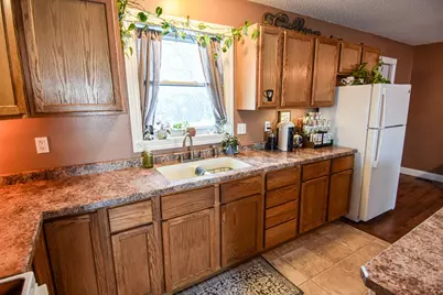 1009 Dewey Avenue N, Thief River Falls, MN 56701 - Photo 6