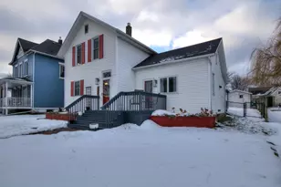 224 2nd St E, Wabasha, MN 55981 - Photo 2