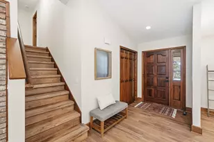 12011 Golden Acre Dr, Minnetonka, MN 55305 - Photo 4