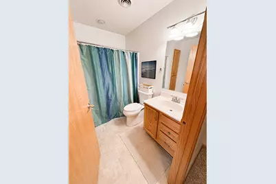 686 W River Drive, New London, MN 56273 - Photo 14